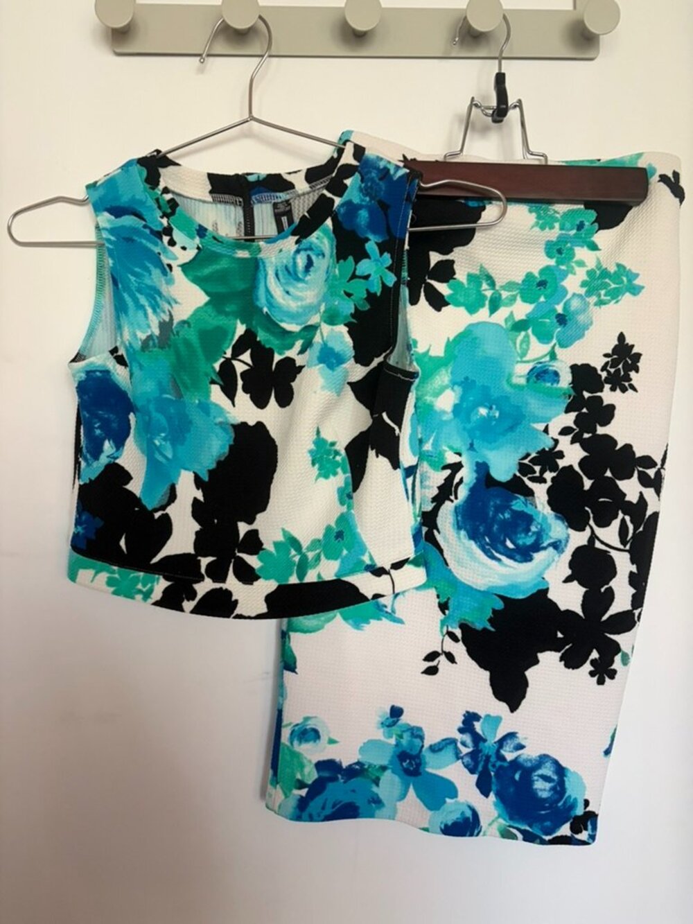 Floral Matching Set - Picture 5 of 5